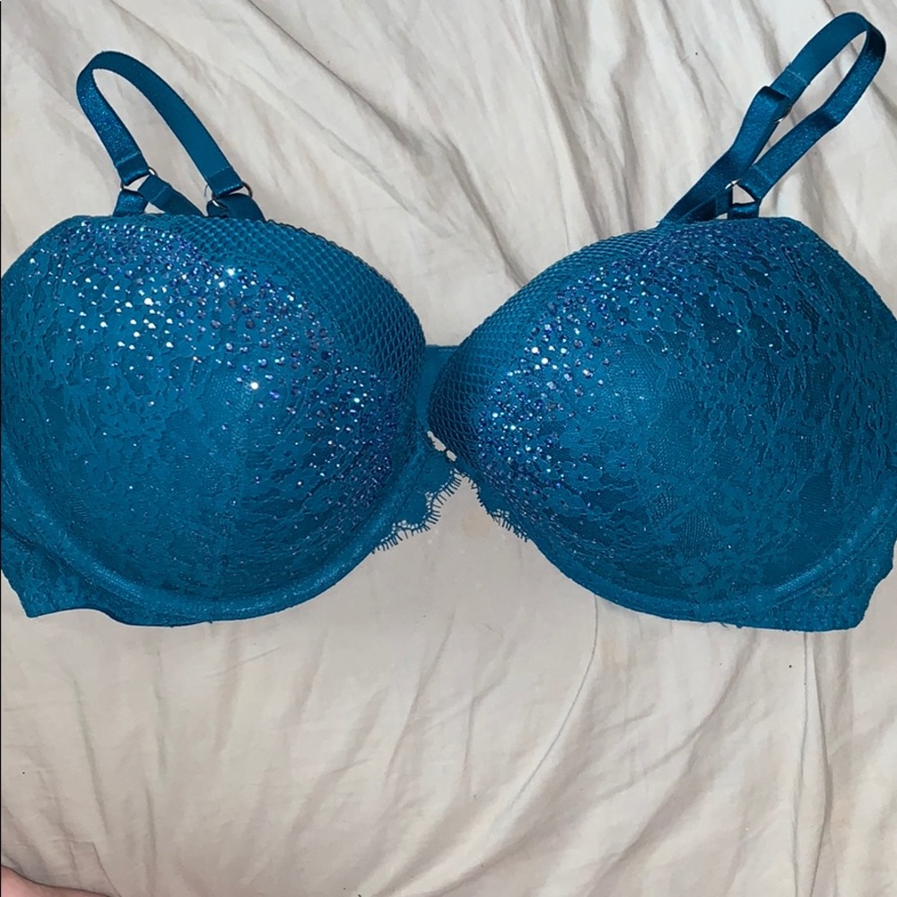 Victoria’s Secret very sexy push-up, 38 DD